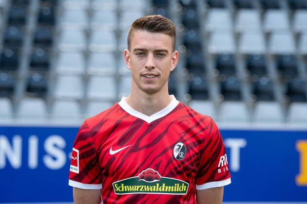 Janik Haberer (SC Freiburg, 19), GER, SC Freiburg, 29.07.2021, Media Day Fussball Bundesliga, Spielzeit 2021 2022 DFL REGULATIONS PROHIBIT ANY USE OF PHOTOGRAPHS AS IMAGE SEQUENCES AND OR uerthQUASI-VIDEO GER, SC Freiburg, 29.07.2021, Media Day Fussball Bundesliga, Spielzeit 2021 2022 Freiburg Copyright: xEibnerxPressefotox EP_EER