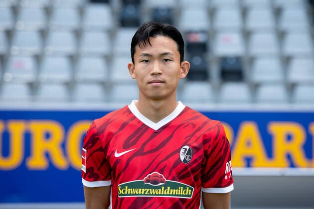 Wooyeong Jeong (SC Freiburg, 29), GER, SC Freiburg, 29.07.2021, Media Day Fussball Bundesliga, Spielzeit 2021 2022 DFL REGULATIONS PROHIBIT ANY USE OF PHOTOGRAPHS AS IMAGE SEQUENCES AND OR uerthQUASI-VIDEO GER, SC Freiburg, 29.07.2021, Media Day Fussball Bundesliga, Spielzeit 2021 2022 Freiburg Copyright: xEibnerxPressefotox EP_EER