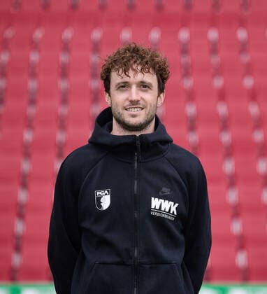 Martin Miller; Physiotherapeut FC Augsburg 1907; 1.BL, Porträttermin 2021 2022,