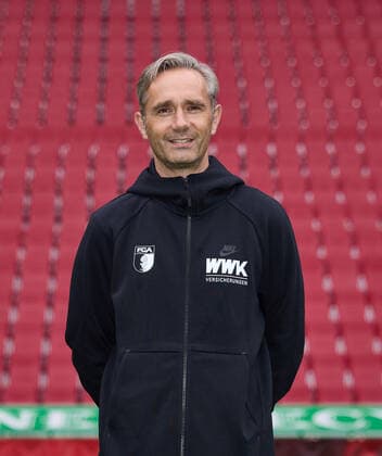 Dr. Karsten Bogner; Mannschaftsarzt FC Augsburg 1907; 1.BL, Porträttermin 2021 2022,