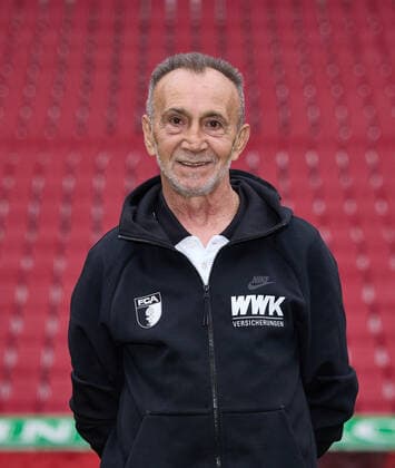 Salvatore Belardo; (Zeugwart FC Augsburg 1907; 1.BL, Porträttermin 2021 2022,