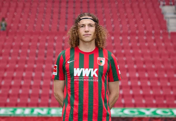 Tim Civeja; FC Augsburg 1907; 1.BL, Porträttermin 2021 2022,