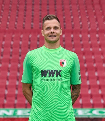 Rafal Gikiewicz; Torwart FC Augsburg 1907; 1.BL, Porträttermin 2021 2022,