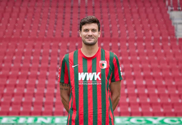 Tobias Strobl; FC Augsburg 1907; 1.BL, Porträttermin 2021 2022,
