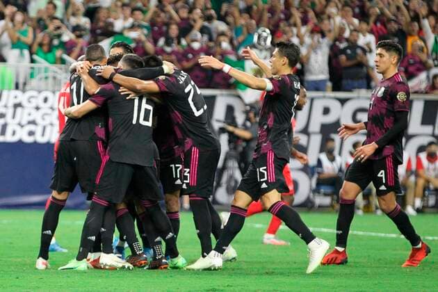 Fußball, CONCACAF Gold Cup, Mexiko - Katar The players of Mexico celebrate after qualifying for the final of the Copa de Oro after defeating Canada by two goals to one, today, at the NRG Stadium, in Houston, Texas, United States, 29 July 2021. EFE Jorge Clara Mexico vs Canada !ACHTUNG: NUR REDAKTIONELLE NUTZUNG!  Copyright: xJorgexClarax USA1186 20210730-c43aa3b5459b52b418443de1f9456a2f5dfc538a