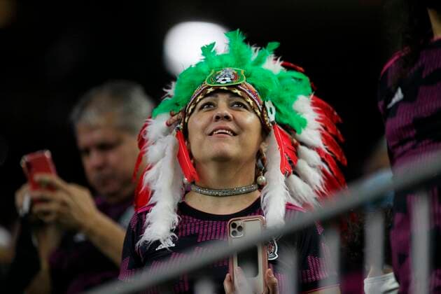 Fußball, CONCACAF Gold Cup, Mexiko - Katar Fans of the Mexico national team, Nationalteam celebrate during a match between Mexico and Canada for the semifinals of the Gold Cup, today, at the NRG Stadium in Houston, Texas, USA, 29 July 2021. The presence of the Mexican national team for the thirteenth time in the semifinals of the Gold Cup, and the eighth as a defending champion, is nothing new in the sixteenth edition of the most important Concacaf tournament, nor is it a rival to that of Canada, of which it has always been its executioner. EFE Jorge ClarA Mexico, to maintain its champion status against Canada !ACHTUNG: NUR REDAKTIONELLE NUTZUNG!  Copyright: xJorgexClarax USA1175 20210730-823369ce960e8bc97a82e9e6ff7de7008a59733b