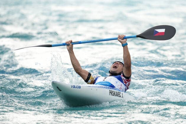 Bilder des Jahres 2021, Sport 07. Juli Tokio 2020 im Jahr 2021, Rückblick: Olympische Highlights Sport Themen der Woche KW30 Tokio 2020 im Jahr 2021, Olympische Highlights Sport Bilder des Tages OLY21 TOKYO MENS CANOE SLALOM FINALS, Jiri Prskavec of the Czech Republic reacts after winning gold in the Men?s Canoe Slalom Final at the Kasai Canoe Slalom Centre at the Tokyo Olympic Games, Olympische Spiele, Olympia, OS in Japan, Friday, July 30, 2021. ( NO ARCHIVING, EDITORIAL USE ONLY, NO USE IN BOOKS WITHOUT CONSENT TOKYO JAPAN  Copyright: xJOExGIDDENSx 20210730001562015321
