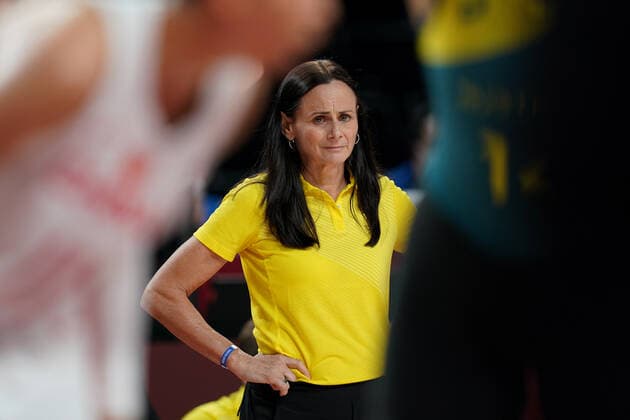 OLY21 BASKETBALL WOMENS AUST CHINA, Opals coach Sandy Brondello watches on during the Women s Preliminaries Group C Basketball match between China and Australia at the Saitama Super Arena during the Tokyo Olympic Games, Olympische Spiele, Olympia, OS in Tokyo, Japan Friday, July 30, 2021. ( NO ARCHIVING, EDITORIAL USE ONLY, NO USE IN BOOKS WITHOUT CONSENT TOKYO JAPAN  Copyright: xJOExGIDDENSx 20210730001562109182