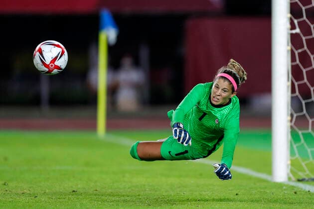 Canada v Brazil: Women s Football QuarterFinal - Olympics: Day 7 (1) Stephanie Labbe of Team Canada saves the Team Brazil fifth penalty taken by (4) Rafaelle to win in the penalty shoot out during the Women s Quarter Final match between Canada and Brazil on day seven of the Tokyo 2020 Olympic Games, Olympische Spiele, Olympia, OS at Miyagi Stadium Tokyo Japan aref-notitle210730_npTLu  Copyright: xAymanxArefx