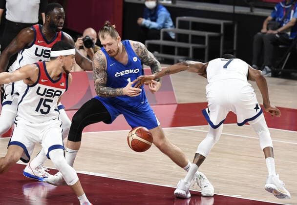 United States Kevin Durant (R) strips the ball from Czechoslovakia s Patrik Auda as teammate Devin Booker (15) looks on during a Men s Basketball game at the Tokyo 2020 Olympics, Saturday, July 31, 2021, in Tokyo, Japan. USA won, 119-84.  OLY20210731835 MIKExTHEILER