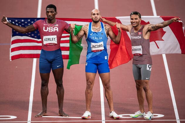 Bilder des Jahres 2021, Sport 08. August Sport Themen der Woche KW30 210801 Fred Kerley of USA, Marcell Jacobs of Italy and Andre De Grasse of Canada celebrate after competing in men?s 100m final during day 9 of the Tokyo 2020 Olympic Games, Olympische Spiele, Olympia, OS on August 1, 2021 in Tokyo. Photo: Jon Olav Nesvold BILDBYRAN COP 217 JM0181 bbeng friidrott athletics friidrett olympic games olympics os ol olympiska spel olympiske leker tokyo2020 tokyo 2020 tokyo-os tokyo-ol jubel *** 210801 Fred Kerley of USA, Marcell Jacobs of Italy and Andre De Grasse of Canada celebrate after competing in mens 100m final during day 9 of the Tokyo 2020 Olympic Games on August 1, 2021 in Tokyo Photo Jon Olav Nesvold BILDBYRAN COP 217 JM0181 bbeng athletics athletics athletics olympic games olympics os ol olympic games olympic games tokyo2020 tokyo 2020 tokyo os tokyo ol cheers,  Copyright: JONxOLAVxNESVOLD BB210801JE063