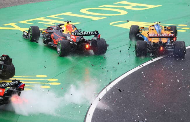 Start, 33 Max Verstappen (NED, Red Bull Racing), 4 Lando Norris (GBR, McLaren F1 Team), F1 Grand Prix of Hungary at Hungaroring on August 1, 2021 in Budapest, Hungary. (Photo by HOCH ZWEI) Budapest Hungary