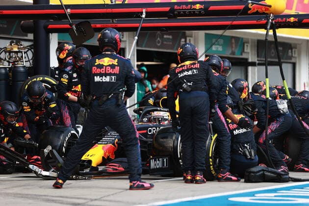 F1 Grand Prix of Hungary 33 Max Verstappen (NED, Red Bull Racing), F1 Grand Prix of Hungary at Hungaroring on August 1, 2021 in Budapest, Hungary. (Photo by Mark Thompson Getty Images FIA Pool via HOCH ZWEI) Budapest Hungaroring Hungary Poolfoto HOCH ZWEI Pool Getty Images ,EDITORIAL USE ONLY