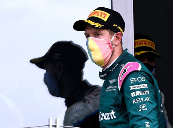 VETTEL Sebastian F1 Team Aston Martin bei der Siegerehrung mit Regenbogen Maske F1 Saison 2021 GP von Ungarn am 01. August 2021 in Budapest