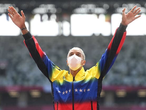 (210802) -- TOKYO, Aug. 2, 2021 -- Yulimar Rojas of Venezuela reacts during the awarding ceremony of the Women s Shot Put at the Tokyo 2020 Olympic Games, Olympische Spiele, Olympia, OS in Tokyo, Japan, Aug. 2, 2021. ) (TOKYO2020)JAPAN-TOKYO-OLY-ATHLETICS-WOMEN S TRIPLE JUMP-AWARDING CEREMONY JiaxYuchen 