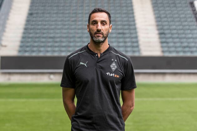 Athletiktrainer Alexander Mouhcine, VfL Borussia Mönchengladbach; 1.BL, Porträttermin 2021 2022