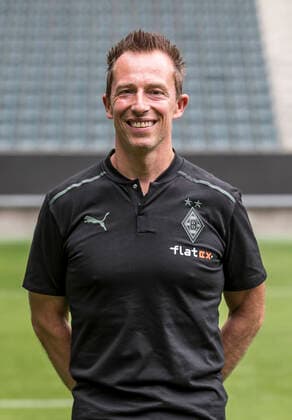 Physiotherapeut Adam Szordykowski, VfL Borussia Mönchengladbach; 1.BL, Porträttermin 2021 2022