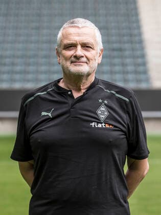 Mannschaftsarzt Dr. Heribert Ditzel, VfL Borussia Mönchengladbach; 1.BL, Porträttermin 2021 2022