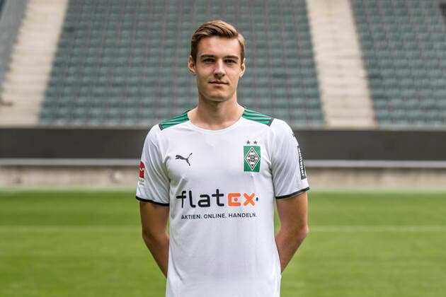 Florian Neuhaus, VfL Borussia Mönchengladbach; 1.BL, Porträttermin 2021 2022