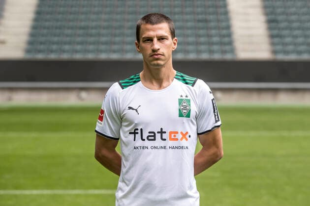Stefan Lainer, VfL Borussia Mönchengladbach; 1.BL, Porträttermin 2021 2022