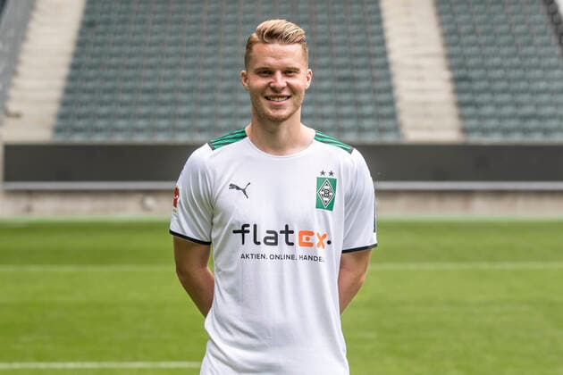 Nico Elvedi, VfL Borussia Mönchengladbach; 1.BL, Porträttermin 2021 2022