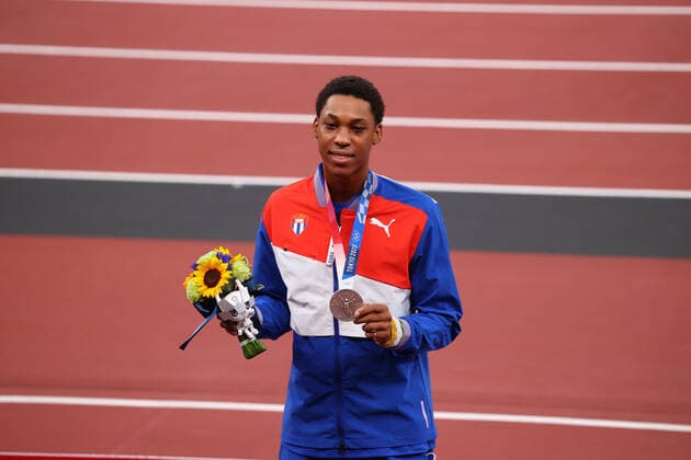 ECHEVARRIA Juan Miguel silver medal (CUB), AUGUST 2, 2021 - Athletics : Men s Long Jump Medal ceremony during the Tokyo 2020 Olympic Games, Olympische Spiele, Olympia, OS at the National Stadium in Tokyo, Japan. Noxthirdxpartyxsales  (166202306)