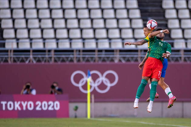 Tokyo 2020 Olympiad Tokyo TÓQUIO, TO - 03.08.2021: TOKYO 2020 OLYMPIAD TOKYO - Guilherme Arana from Brazil and Vega from Brazil during the soccer game between Mexico vs Brazil at the Tokyo 2020 Olympic Games, Olympische Spiele, Olympia, OS held in 2021, the game held at Kashima Stadium, Japan. (Photo: Richard Callis Fotoarena) x2101888x  RichardxCallis