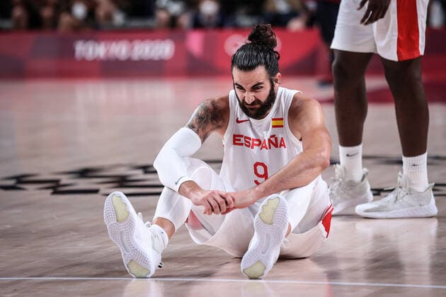(210803) -- SAITAMA, Aug. 3, 2021 -- Ricky Rubio of Spain reacts during the men s basketball quarterfinal match between Spain and the United States at Tokyo 2020 Olympic Games, Olympische Spiele, Olympia, OS in Saitama, Japan, Aug. 3, 2021. ) (TOKYO2020)JAPAN-SAITAMA-OLY-BASKETBALL-MEN S QUARTERFINAL-ESP VS USA PanxYulong 