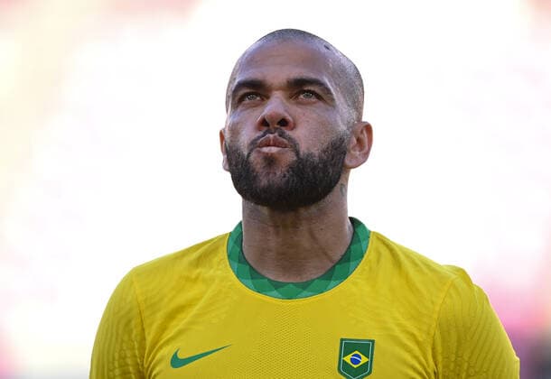 (210803) -- IBARAKI, Aug. 3, 2021 -- Dani Alves of Brazil reacts prior to the Tokyo 2020 men s football semifinal match between Brazil and Mexico at the Ibaraki Kashima Stadium in Ibaraki, Japan, Aug. 3, 2021. ) (TOKYO2020)JAPAN-IBARAKI-MEN S FOOTBALL-SEMI FINAL-MEX VS BRA LuxYang 