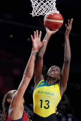 OLY21 BASKETBALL WOMENS AUST USA, Ezi Magbegor of Australia takes a shot during the Women s Quarterfinal Basketball match between Australia and the USA at the Saitama Super Arena during the Tokyo Olympic Games, Olympische Spiele, Olympia, OS in Tokyo, Japan Wednesday, August 4, 2021. ( NO ARCHIVING, EDITORIAL USE ONLY, NO USE IN BOOKS WITHOUT CONSENT TOKYO JAPAN  Copyright: xJOExGIDDENSx 20210804001563949209