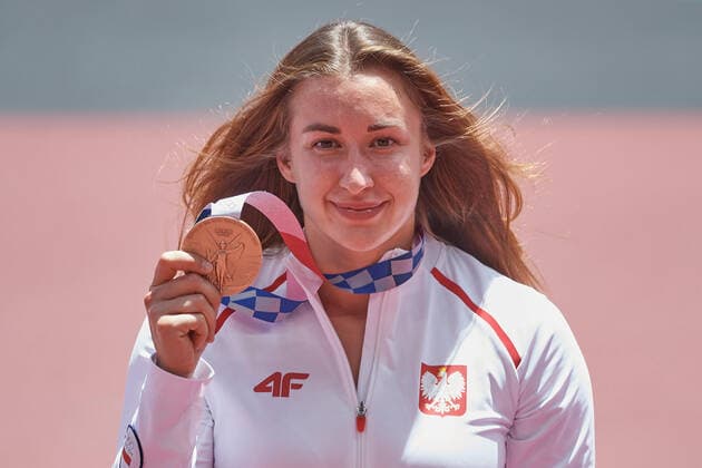 2021.08.04 Igrzyska Olimpijskie Tokio 2020 Lekkoatletyka, Rzut Mlotem Kobiet, Ceremonia Medalowa N z POL Malwina Kopron Foto Rafal Oleksiewicz PressFocus 2021.08.04 Tokyo 2020 Olympic Games, Olympische Spiele, Olympia, OS Athletics, Women s Hammer Throw Medal Ceremony POL Malwina Kopron Credit Rafal Oleksiewicz PressFocus NEWSPIX.PL --- Newspix.pl  20210804PFRO5016