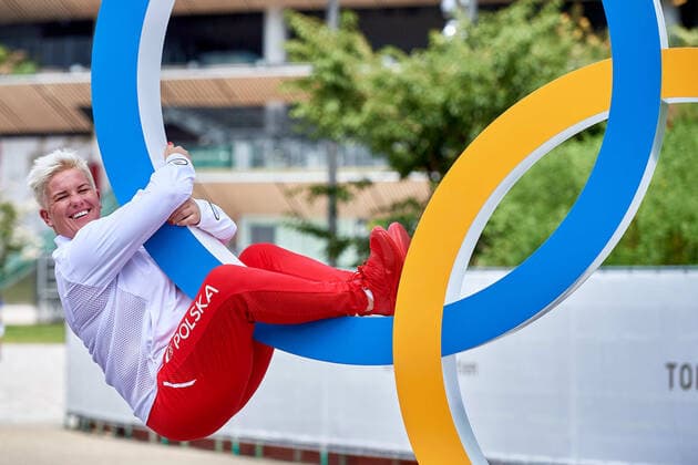 04.08.2021 TOKIO JAPONIA , STADION OLIMPIJSKI , XXXII IGRZYSKA OLIMPIJSKIE TOKIO 2020 Olympic Games, Olympische Spiele, Olympia, OS TOKYO 2020 ) LEKKOATLETYKA RZUT MLOTEM NZ. ANITA WLODARCZYK Z MEDALEM OLIMPIJSKIM FOTO RADOSLAW JOZWIAK CYFRASPORT NEWSPIX.PL --- Newspix.pl  CRJ_1057