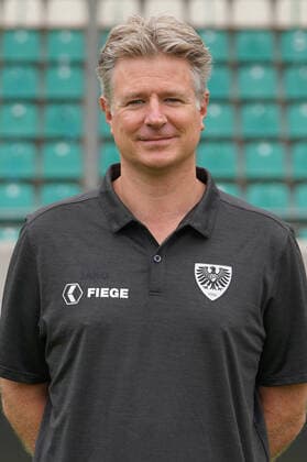 Fußball Regionalliga West Offizieller Fototermin Preußen Münster am 03.08.2021 im Preußenstadion in Münster Tim Hartwig ( Mannschaftsarzt Münster )