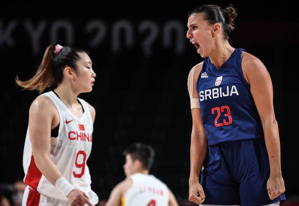 (210804) -- SAITAMA, Aug. 4, 2021 -- Ana Dabovic (R) of Serbia celebrates during the women s basketball quarterfinal match between China and Serbia at the Tokyo 2020 Olympic Games, Olympische Spiele, Olympia, OS in Saitama, Japan, Aug. 4, 2021. ) (TOKYO2020)JAPAN-SAITAMA-OLY-BASKETBALL-WOMEN S QUARTERFINAL-CHN VS SRB PanxYulong 
