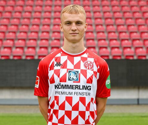 Fussball - Bundesliga - 1. FSV Mainz 05 - 29.07.21 Niklas Tauer;