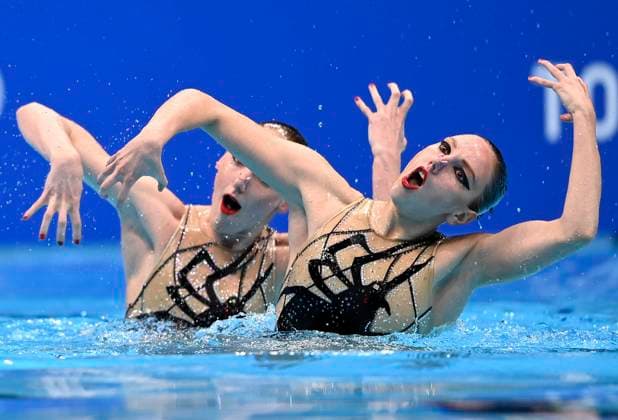 (210804) -- TOKYO, Aug. 4, 2021 -- Svetlana Kolesnichenko and Svetlana Romashina of ROC compete during the duet free routine final of the artistic swimming competition at the Tokyo 2020 Olympic Games, Olympische Spiele, Olympia, OS in Tokyo, Japan, Aug. 4, 2021. Wang Jingqiang) (TOKYO2020)JAPAN-TOKYO-OLY-ARTISTIC SWIMMING-DUET FREE ROUTINE FINAL XiaxYifang 