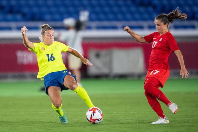 210806 Filippa Angeldahl of Sweden and Jessie Fleming of Canada in the women?s football final during day 14 of the Tokyo 2020 Olympic Games, Olympische Spiele, Olympia, OS on August 6, 2021 in Tokyo. Photo: Daniel Stiller BILDBYRAN kod DS DS0190 fotboll football soccer fotball olympic games olympics os ol olympiska spel olympiske leker tokyo2020 tokyo 2020 tokyo-os tokyo-ol bbeng sverige sweden canada kanada final Copyright: DANIELxSTILLER BB210806DS002