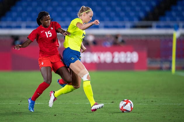 210806 Nichelle Prince of Canada and Amanda Ilestedt of Sweden in the women?s football final during day 14 of the Tokyo 2020 Olympic Games, Olympische Spiele, Olympia, OS on August 6, 2021 in Tokyo. Photo: Carl Sandin BILDBYRAN kod CS DS0190 fotboll football soccer fotball olympic games olympics os ol olympiska spel olympiske leker tokyo2020 tokyo 2020 tokyo-os tokyo-ol bbeng sverige sweden canada kanada final Copyright: CARLxSANDIN BB210806CS019