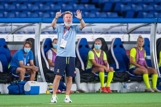 210806 Peter Gerhardsson, head coach of Sweden, in the women?s football final during day 14 of the Tokyo 2020 Olympic Games, Olympische Spiele, Olympia, OS on August 6, 2021 in Tokyo. Photo: Daniel Stiller BILDBYRAN kod DS DS0190 fotboll football soccer fotball olympic games olympics os ol olympiska spel olympiske leker tokyo2020 tokyo 2020 tokyo-os tokyo-ol bbeng sverige sweden canada kanada final Copyright: DANIELxSTILLER BB210806DS006