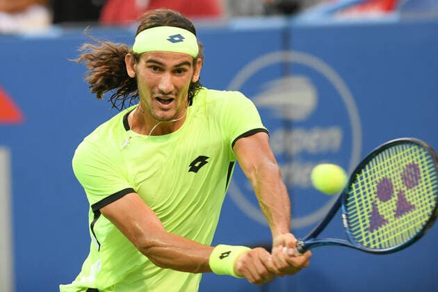 August 6, 2021, Washington, D.C, U.S: LLOYD HARRIS hits a backhand during his match against Kei Nishikori at the Rock Creek Tennis Center. Washington U.S. - ZUMAg196 20210806_zap_g196_030 Copyright: xKylexGustafsonx