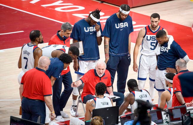 POPOVICH Gregg, Trainer USA, gibt Anweisungen an seine Spieler, Frankreich (FRA) - Vereinigte Staaten von Amerika (USA) 82:87, Basketball, Finale der Maenner, Men s Basketball Final, am 07.08.2021 Olympische Sommerspiele 2020, vom 23.07. - 08.08.2021 in Tokio Japan.