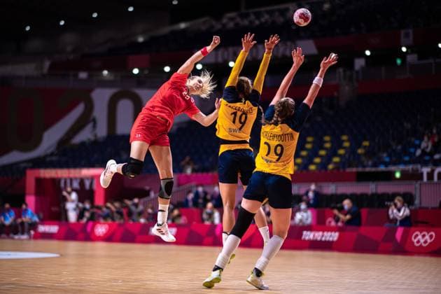 Sport Bilder des Tages 210808 Camilla Herrem of Norway in women s handball bronze medal match between Norway and Sweden during day 16 of the Tokyo 2020 Olympic Games, Olympische Spiele, Olympia, OS on August 8, 2021 in Tokyo. Photo: Joel Marklund BILDBYRAN kod JM JM0192 bbeng handball handboll handball olympic games olympics os ol olympiska spel olympiske leker tokyo2020 tokyo 2020 tokyo-os tokyo-ol dam sverige sweden norge norway Copyright: JOELxMARKLUND BB210808JM049