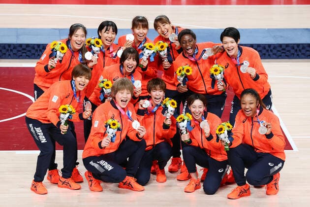 Japan women s team group, Mannschaftsbild, Totale (JPN), AUGUST 8, 2021 - Basketball : Women s Medal Ceremony during the Tokyo 2020 Olympic Games, Olympische Spiele, Olympia, OS at the Saitama Super Arena in Saitama, Japan. Noxthirdxpartyxsales  (166762560)