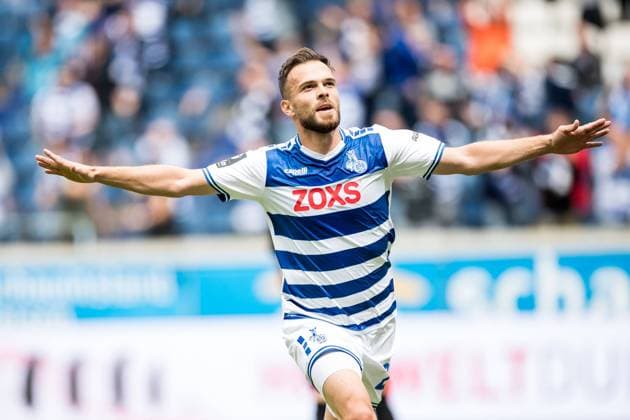 3. Fussball Bundesliga; MSV Duisburg - TSV Havelse; 08.08.2021 Orhan Ademi ( 29, MSV Duisburg) bejubelt das 1:0 3. Fussball Bundesliga, MSV Duisburg - TSV Havelse, Duisburg, schauinsland-reisen-arena DFL REGULATIONS PROHIBIT ANY USE OF PHOTOGRAPHS AS IMAGE SEQUENCES AND OR QUASI-VIDEO. *** 3 Football Bundesliga MSV Duisburg TSV Havelse 08 08 2021 Orhan Ademi 29, MSV Duisburg celebrates the 1 0 3 Football Bundesliga, MSV Duisburg TSV Havelse, Duisburg, schauinsland reisen arena DFL REGULATES PROHIBIT ANY USE OF PHOTOGRAPHS AS IMAGE SEQUENCES AND OR QUASI VIDEO Copyright: xBEAUTIFULxSPORTS Wunderlx