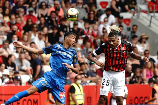 Jean Clair Todibo (OGC Nice) - Hugo Ekitike (Stade de Reims) FOOTBALL : OGC Nice vs Reims - Ligue 1 Uber Eats - Nice - 08 08 2021 NorbertScanella PanoramiC 