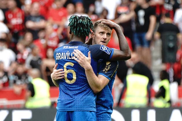 Fin de match - Andrew Gravillon (Stade de Reims) - Thomas Foket (Stade de Reims) FOOTBALL : OGC Nice vs Reims - Ligue 1 Uber Eats - Nice - 08 08 2021 NorbertScanella PanoramiC 