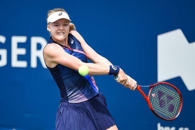 MONTREAL, QC - AUGUST 08: Harriet Dart (GBR) returns the ball during the qualifying WTA, Tennis Damen National Bank Open match on August 8, 2021 at IGA Stadium in Montreal, QC (Photo by David Kirouac Icon Sportswire) TENNIS: AUG 08 National Bank Open Icon210808018