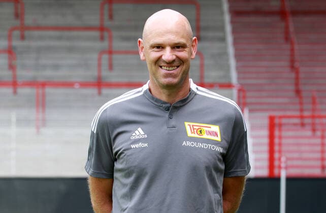Co Trainer Markus Hoffmann Fußball Fussball Bundesliga Herren DFL Porträttermin Saison 2021 2022 08.2021 1.FC Union Berlin FCU Kader, Vorstellung, Präsentation, Pressetermin, Portrait Porträt