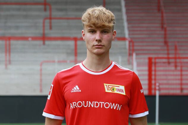 Fabio Schneider Fußball Fussball Bundesliga Herren DFL Porträttermin Saison 2021 2022 08.2021 1.FC Union Berlin FCU Kader, Vorstellung, Präsentation, Pressetermin, Portrait Porträt