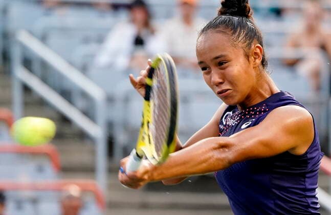 August 9, 2021, Montreal, PQ, Canada: Leylah Fernandez, of Canada, returns to Harriet Dart, of the United Kingdom, during National Bank Open women s tennis action in Montreal, Monday, Aug. 9, 2021. Canada News - August 9, 2021  - ZUMAc35_ 20210809_zaf_c35_154 Copyright: xPaulxChiassonx